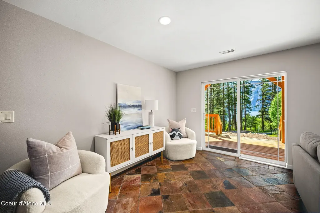 34532 N Terrace Drive Bayview ID 83803