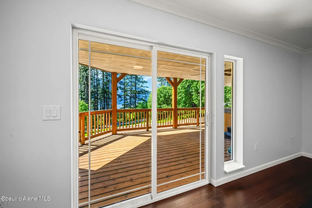 34532 N Terrace Drive Bayview ID 83803