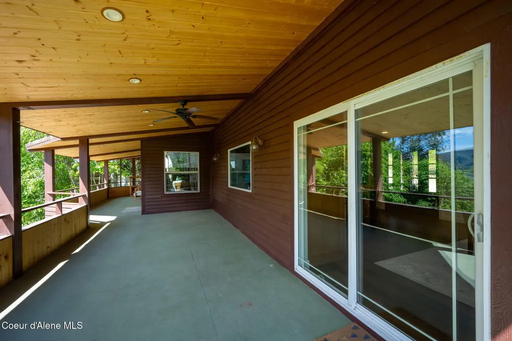 34532 N Terrace Drive Bayview ID 83803