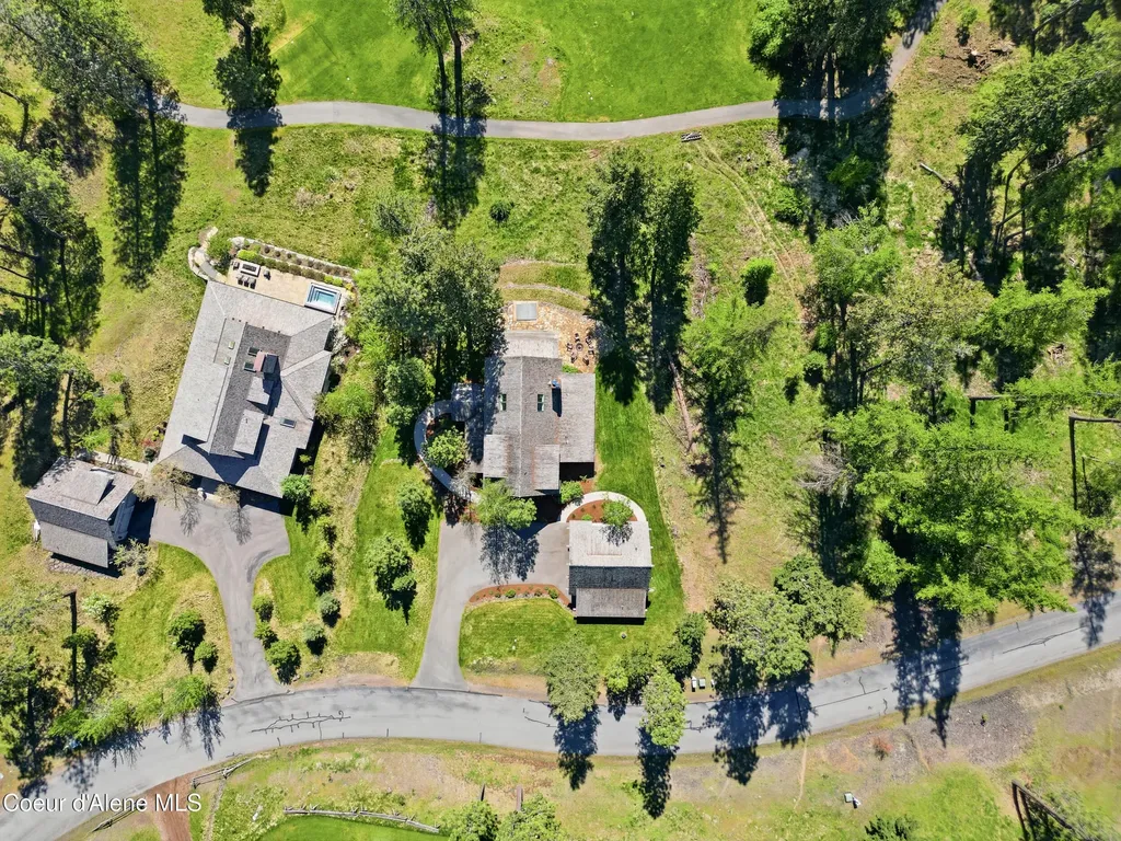 6492 S Old Barn Road Harrison ID 83833
