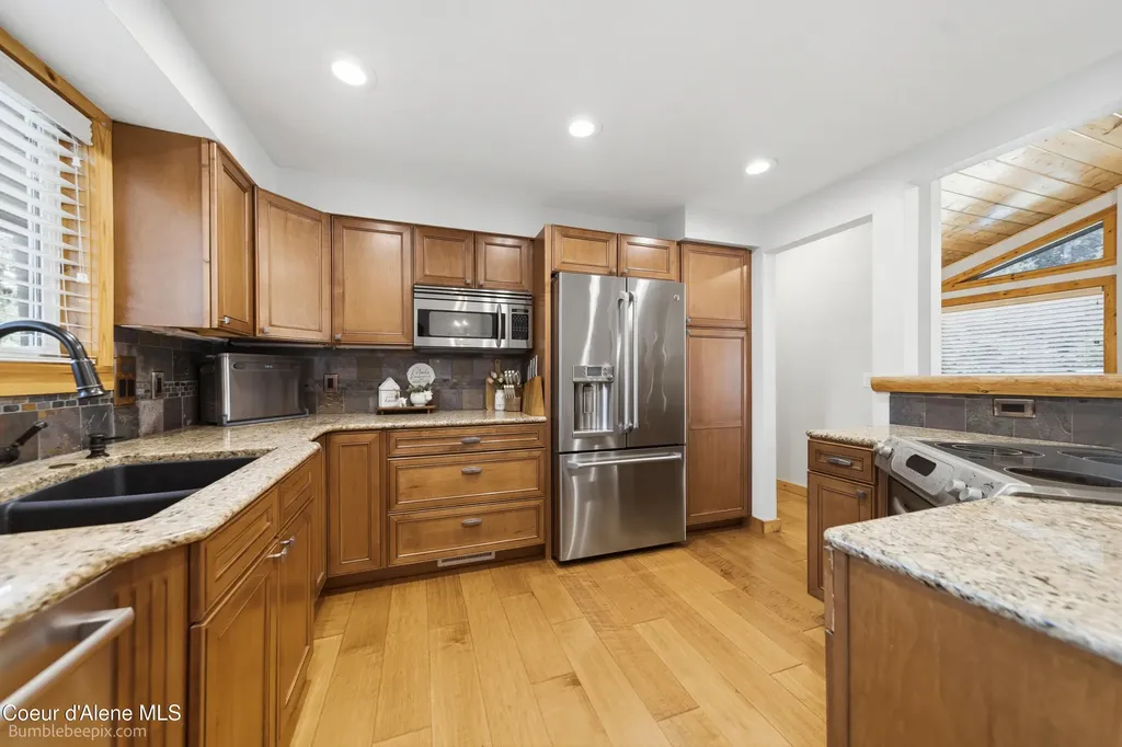11982 N Emerald Drive Hayden ID 83835