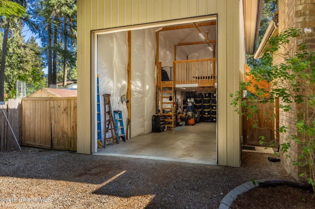 11982 N Emerald Drive Hayden ID 83835