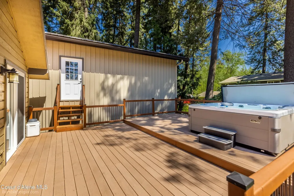 11982 N Emerald Drive Hayden ID 83835