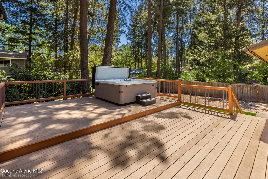 11982 N Emerald Drive Hayden ID 83835