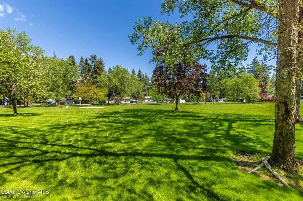 11982 N Emerald Drive Hayden ID 83835