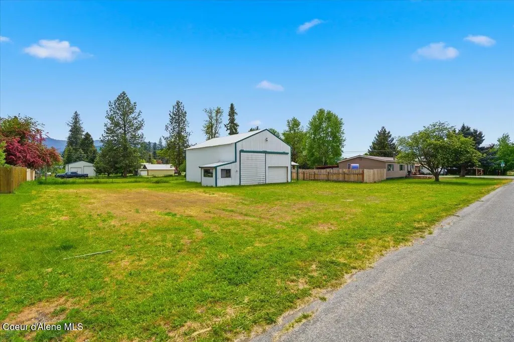 348 Glidden Avenue Priest River ID 83856