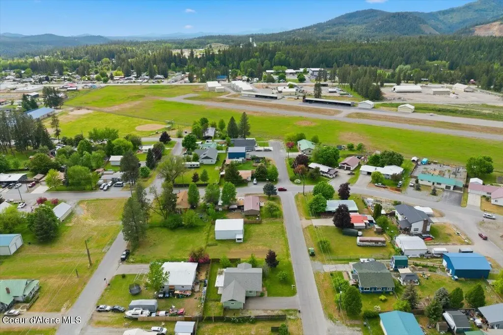348 Glidden Avenue Priest River ID 83856