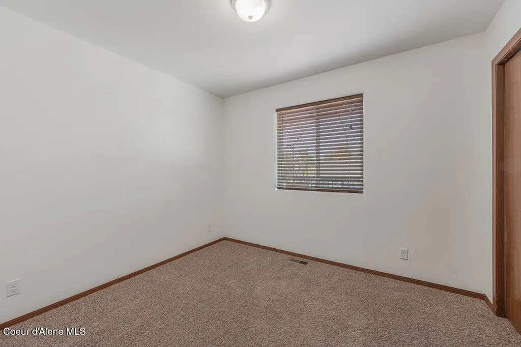 3141 E Thrush Drive Post Falls ID 83854