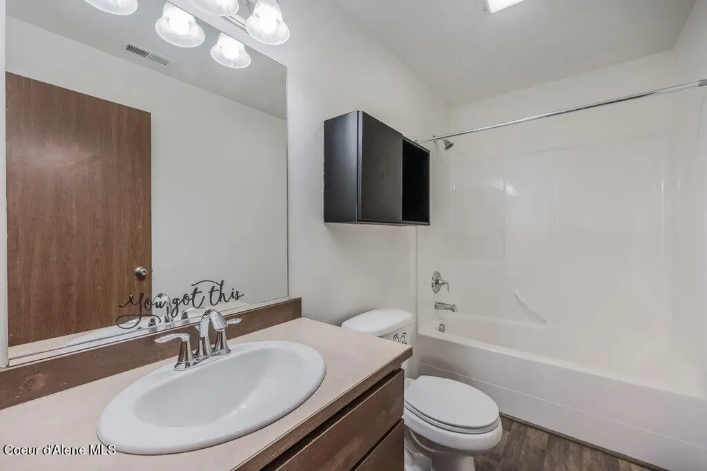 3141 E Thrush Drive Post Falls ID 83854