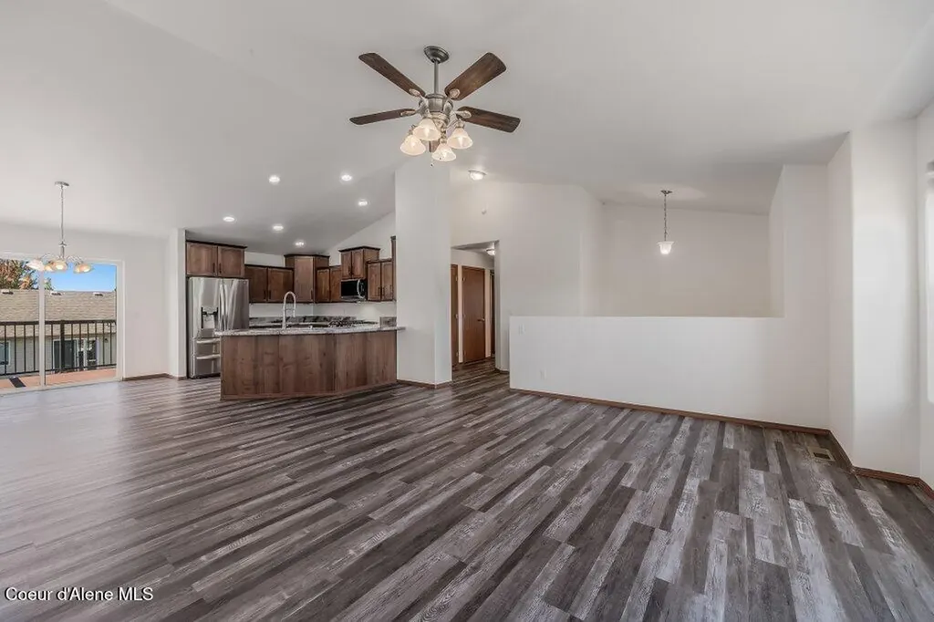 3141 E Thrush Drive Post Falls ID 83854