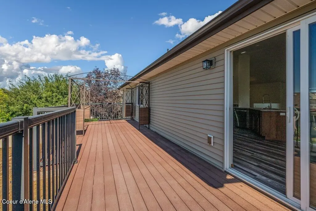 3141 E Thrush Drive Post Falls ID 83854