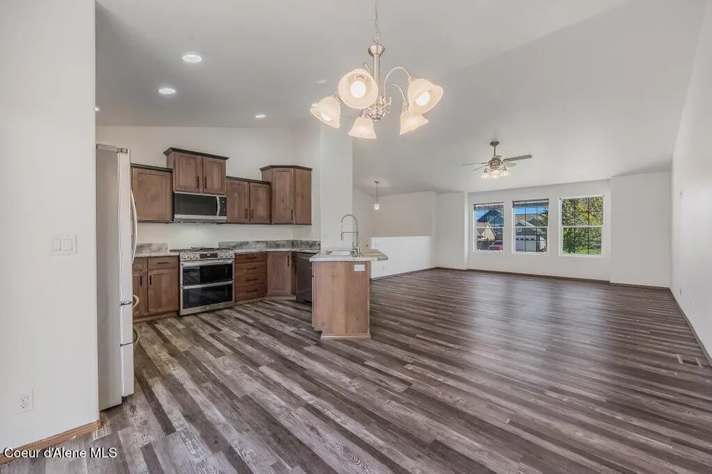 3141 E Thrush Drive Post Falls ID 83854