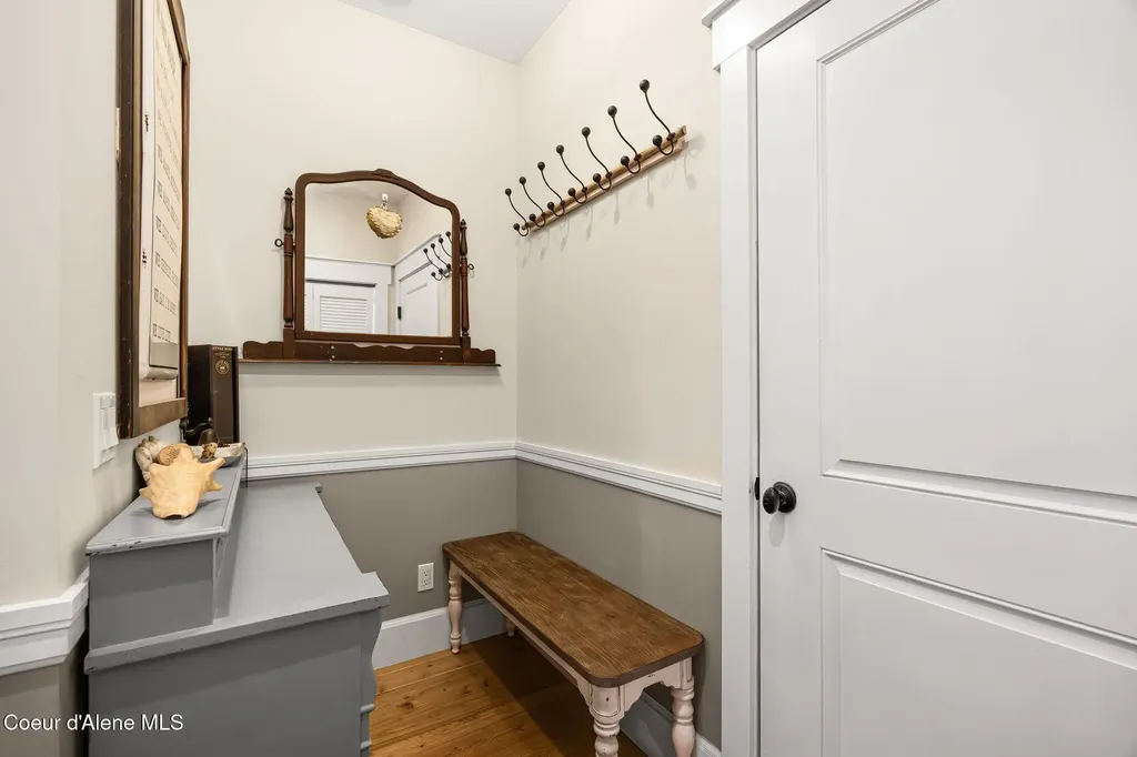 90 Bonnie Lane Sagle ID 83860