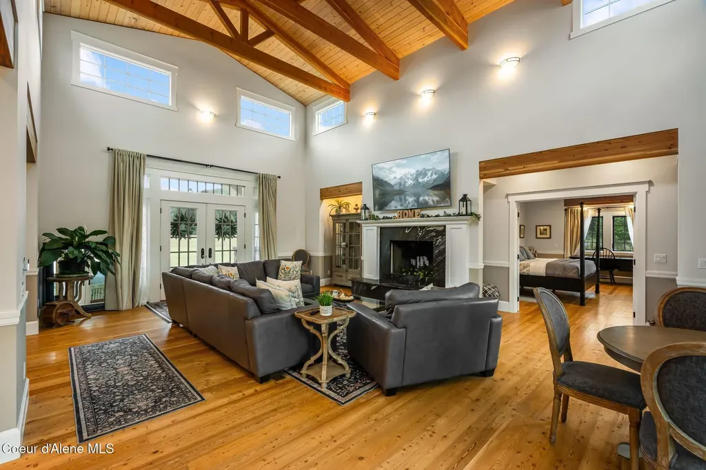 90 Bonnie Lane Sagle ID 83860
