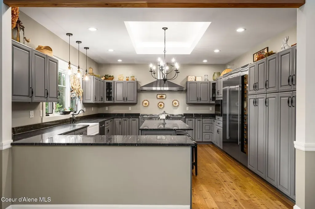 90 Bonnie Lane Sagle ID 83860