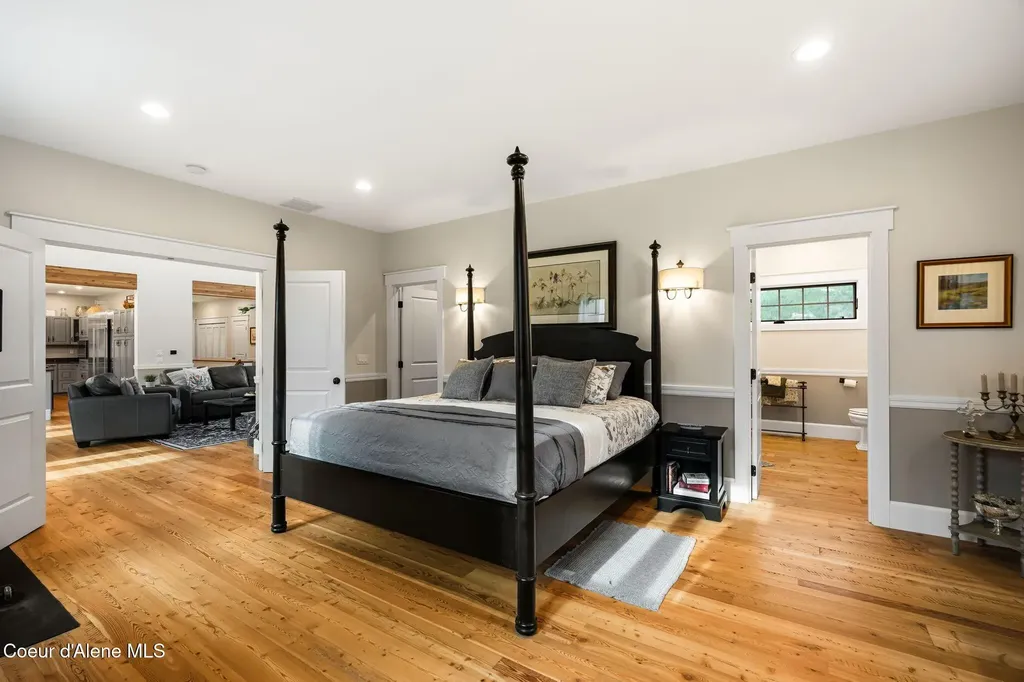 90 Bonnie Lane Sagle ID 83860