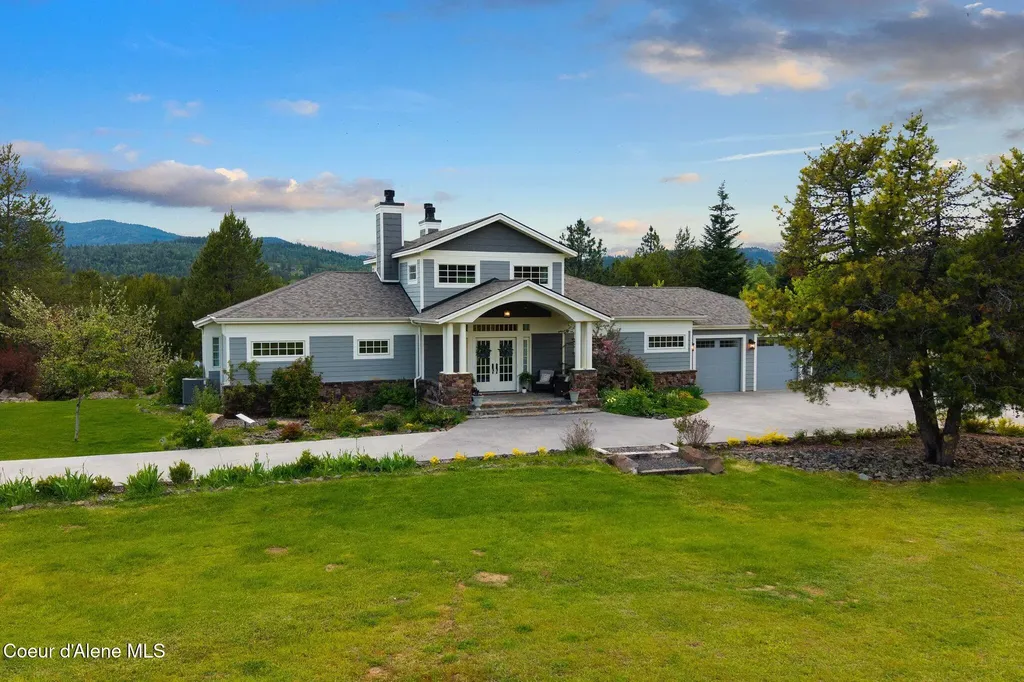 90 Bonnie Lane Sagle ID 83860