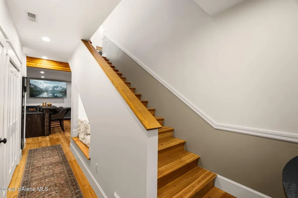 90 Bonnie Lane Sagle ID 83860