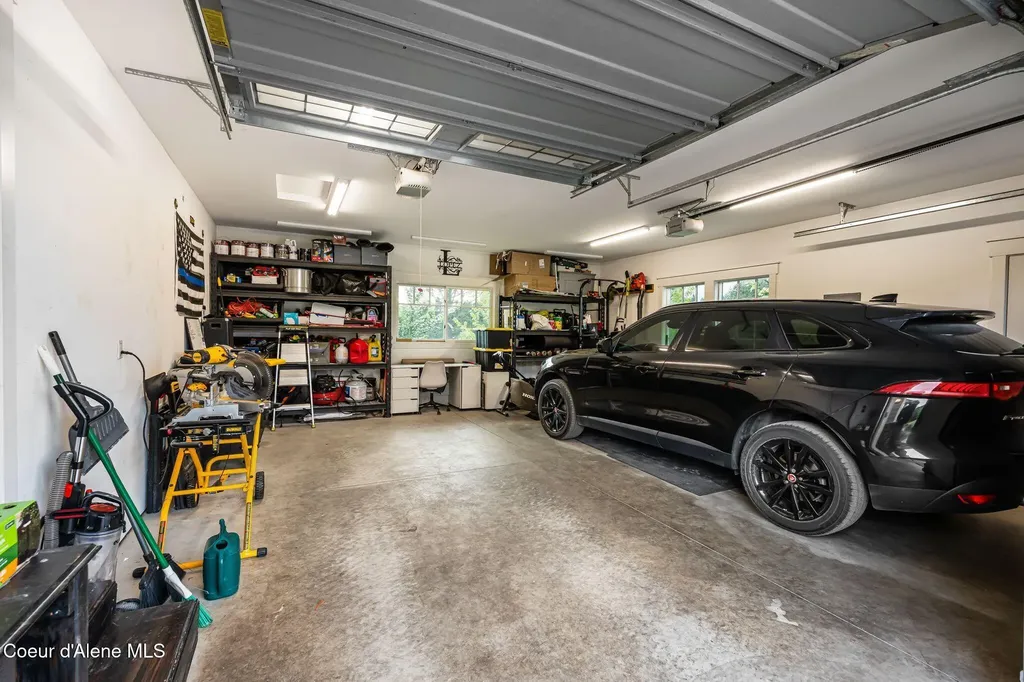 90 Bonnie Lane Sagle ID 83860