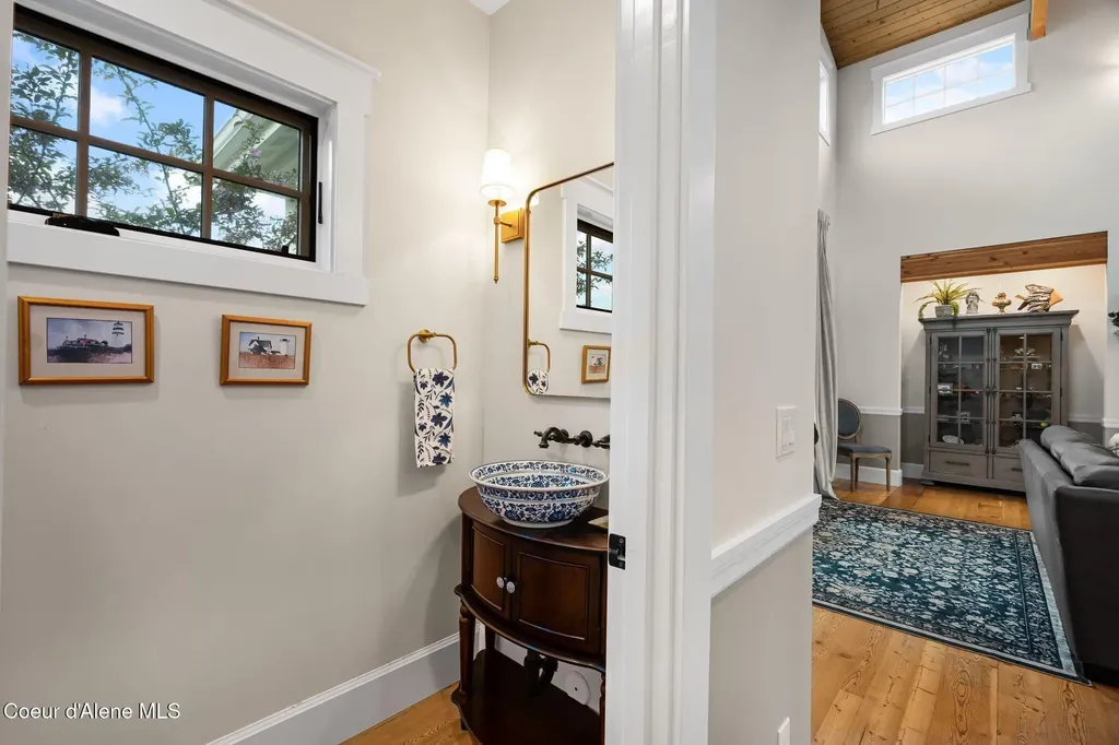 90 Bonnie Lane Sagle ID 83860