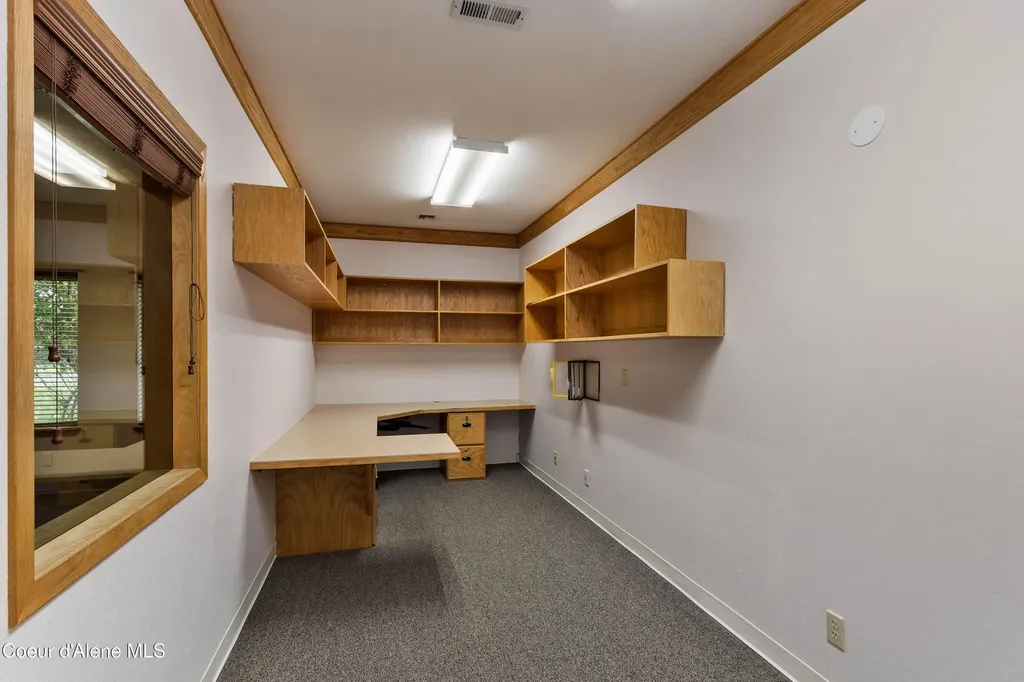 137 Mcghee Road Kootenai ID 83840