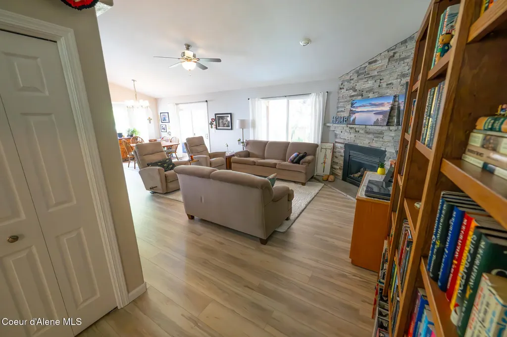 1506 S Riverside Harbor Drive Post Falls ID 83854