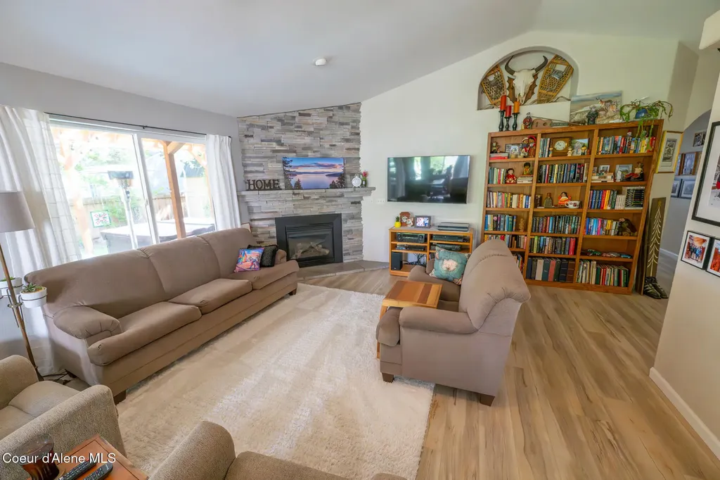 1506 S Riverside Harbor Drive Post Falls ID 83854