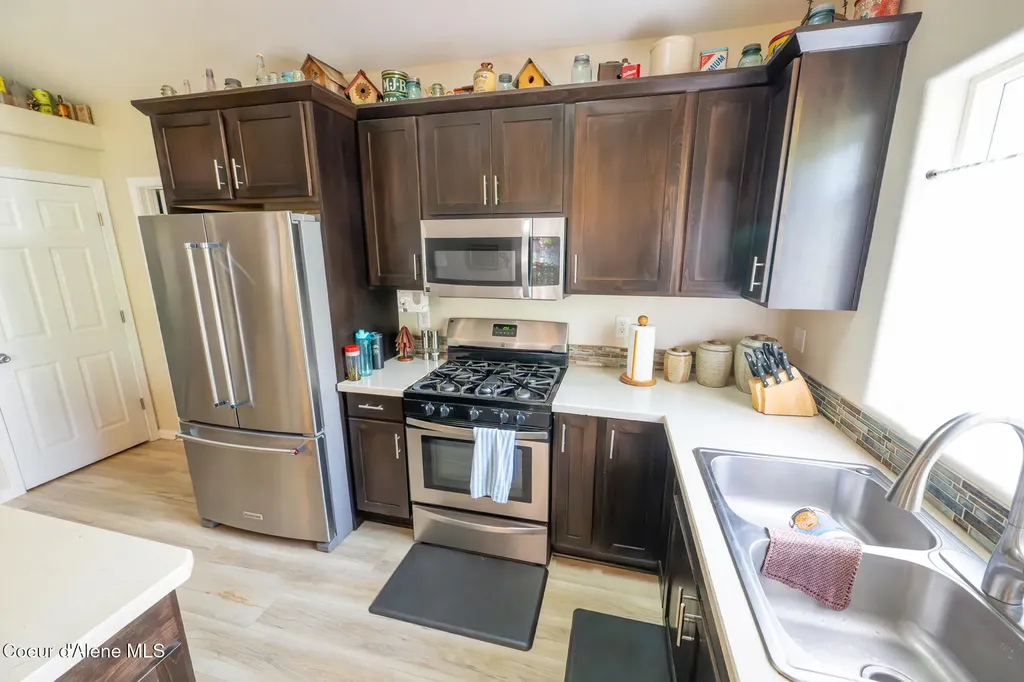 1506 S Riverside Harbor Drive Post Falls ID 83854