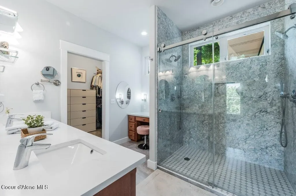 16 Hawkins Road Sagle ID 83860