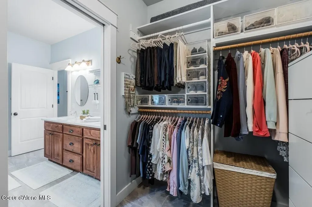 16 Hawkins Road Sagle ID 83860