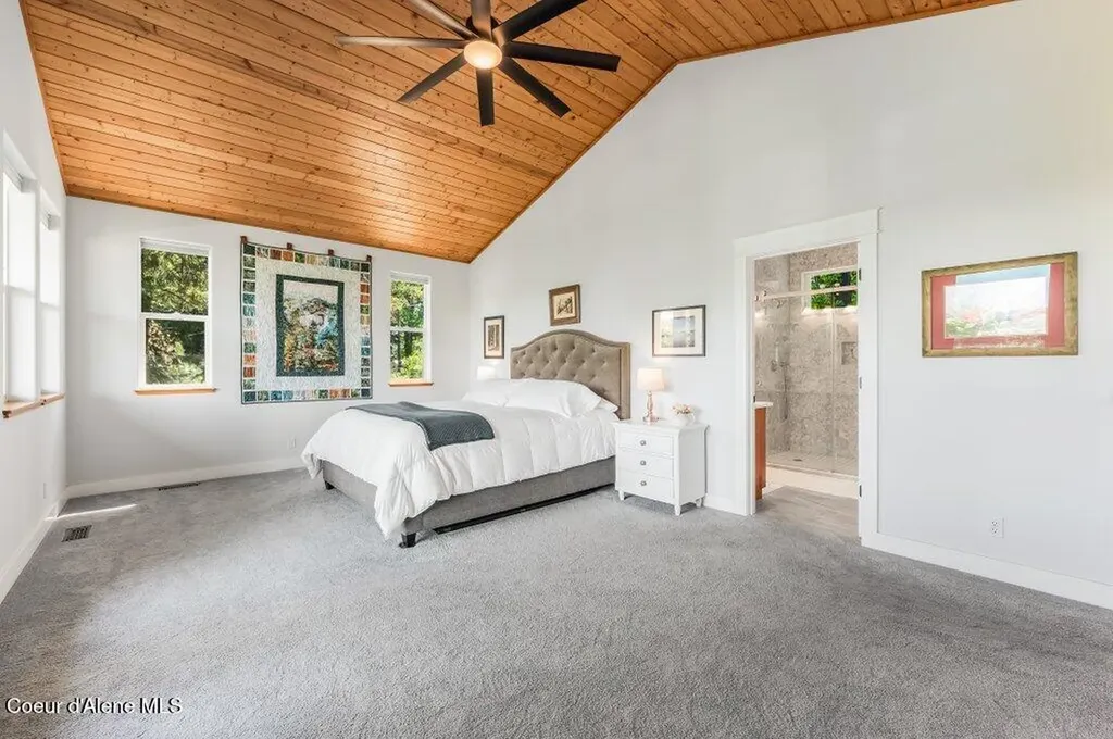 16 Hawkins Road Sagle ID 83860