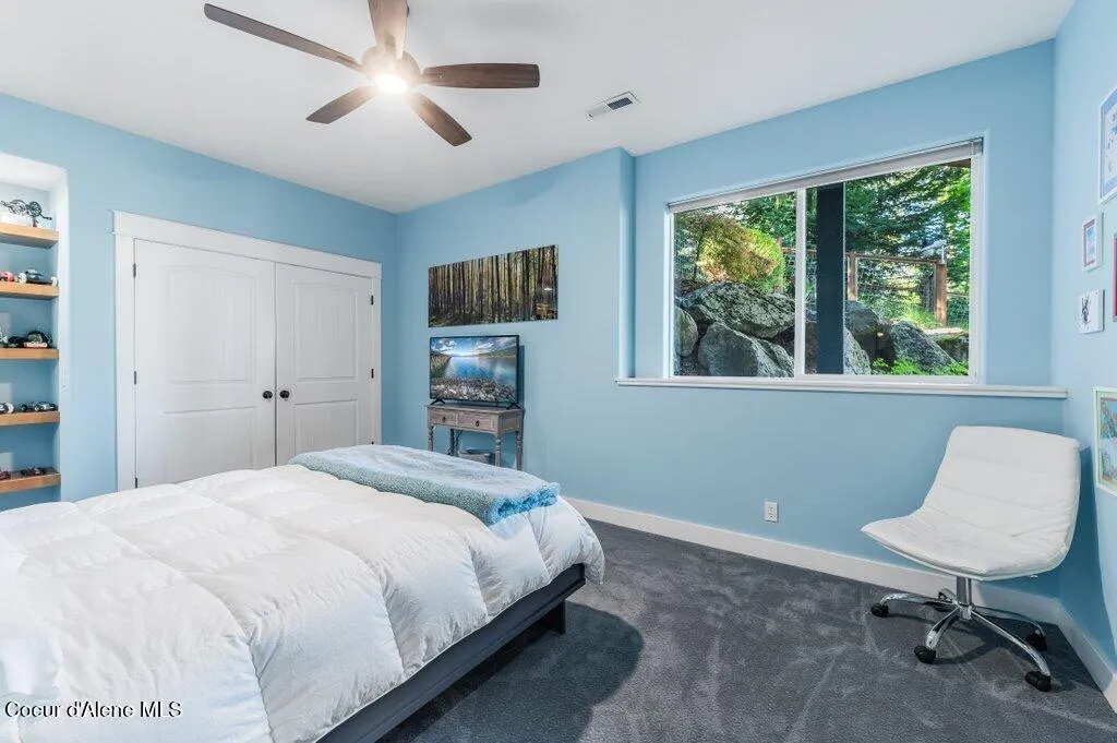16 Hawkins Road Sagle ID 83860
