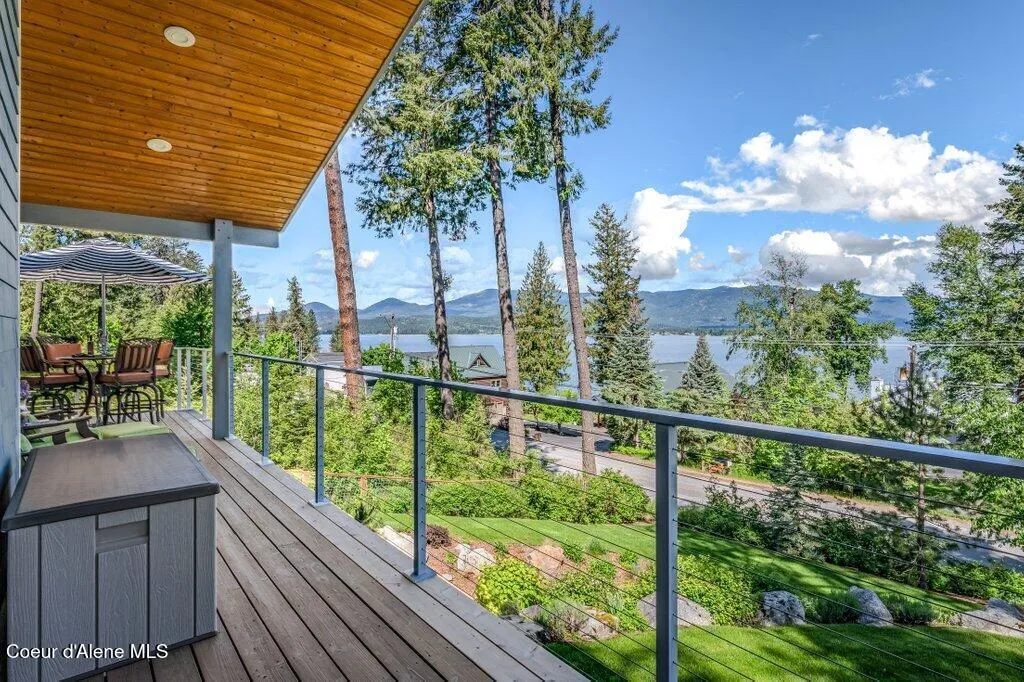 16 Hawkins Road Sagle ID 83860