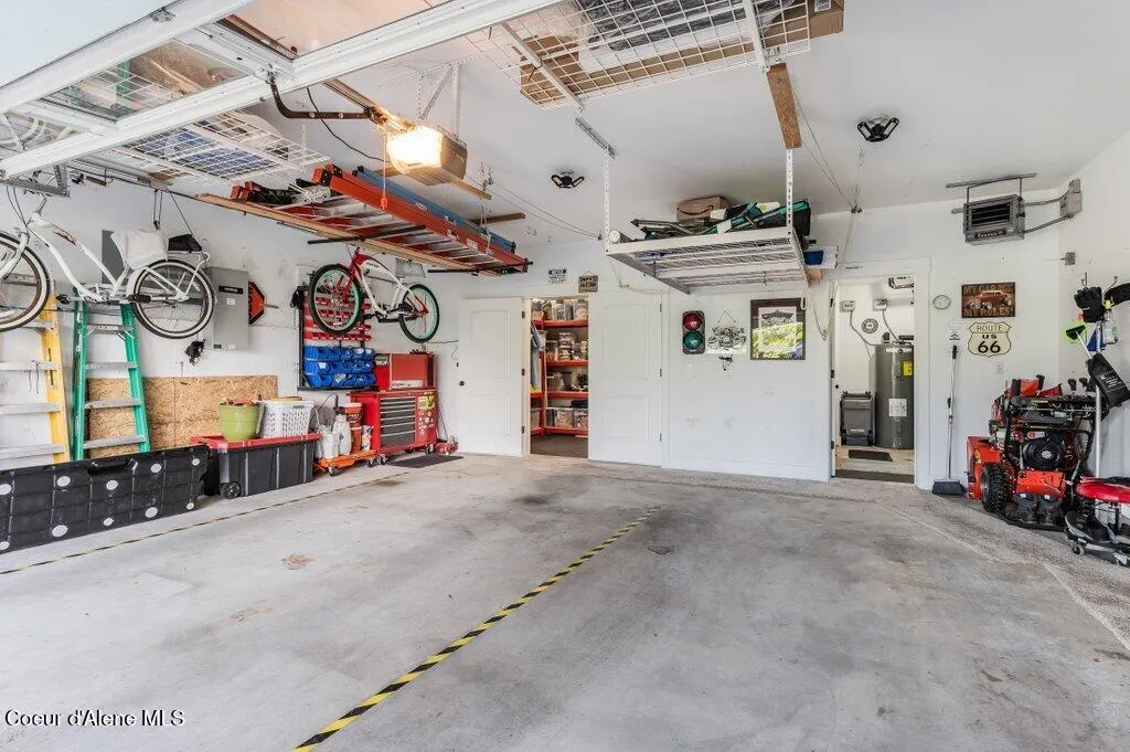 16 Hawkins Road Sagle ID 83860
