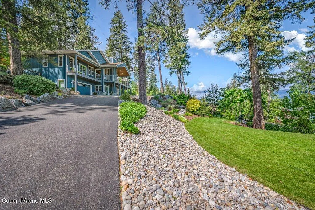 16 Hawkins Road Sagle ID 83860