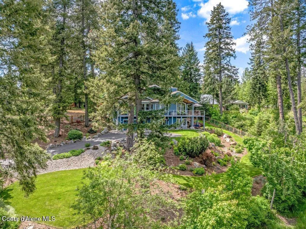 16 Hawkins Road Sagle ID 83860