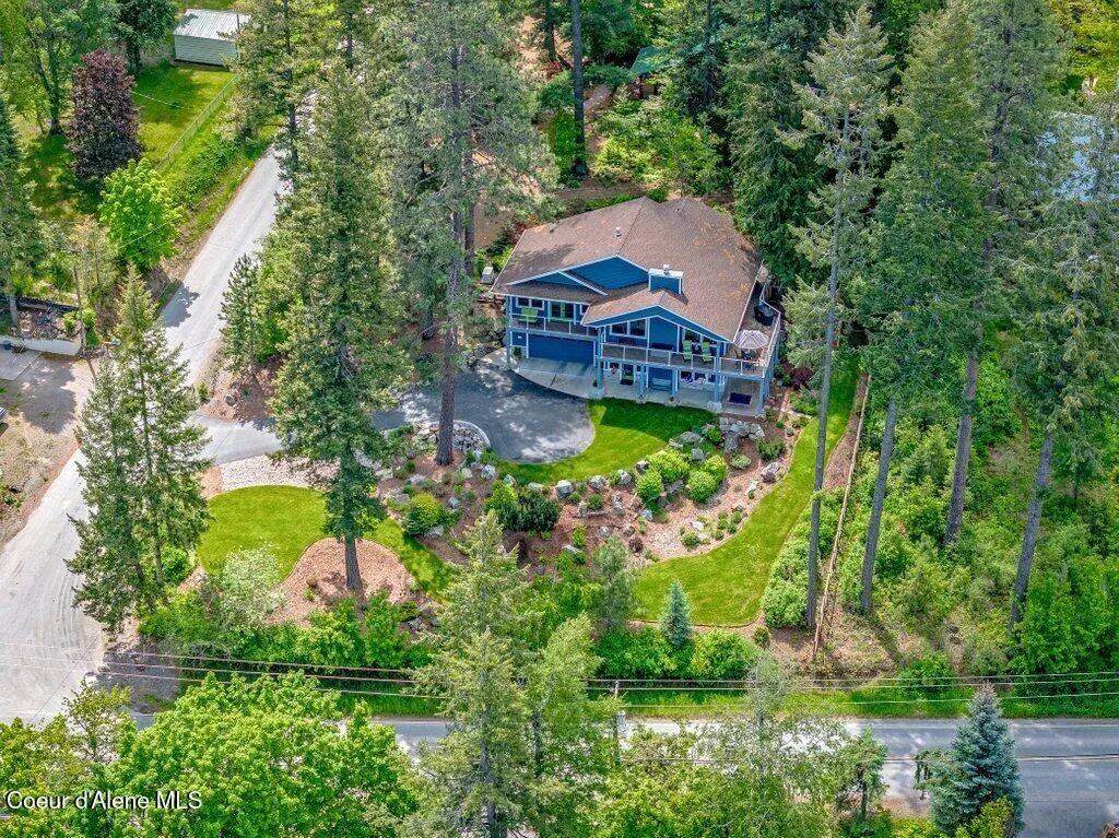 16 Hawkins Road Sagle ID 83860