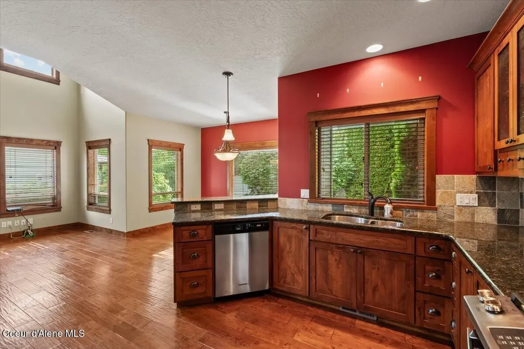9091 N Piper Court Hayden ID 83835
