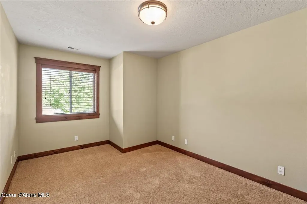 9091 N Piper Court Hayden ID 83835