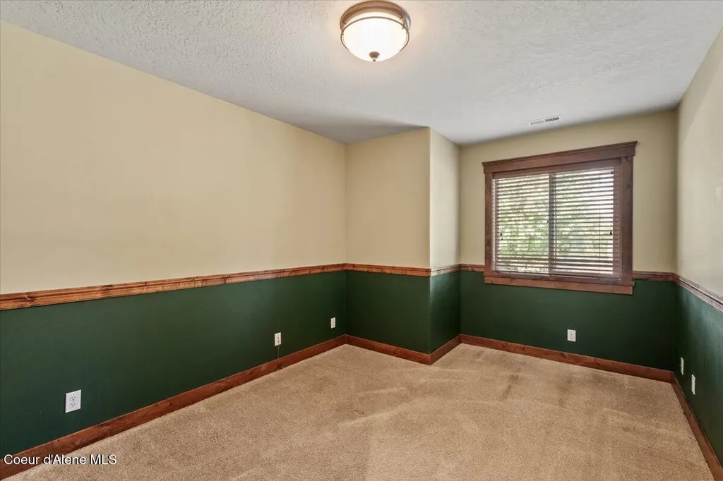 9091 N Piper Court Hayden ID 83835