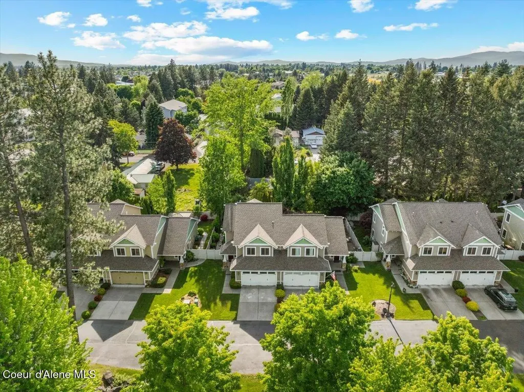 9091 N Piper Court Hayden ID 83835