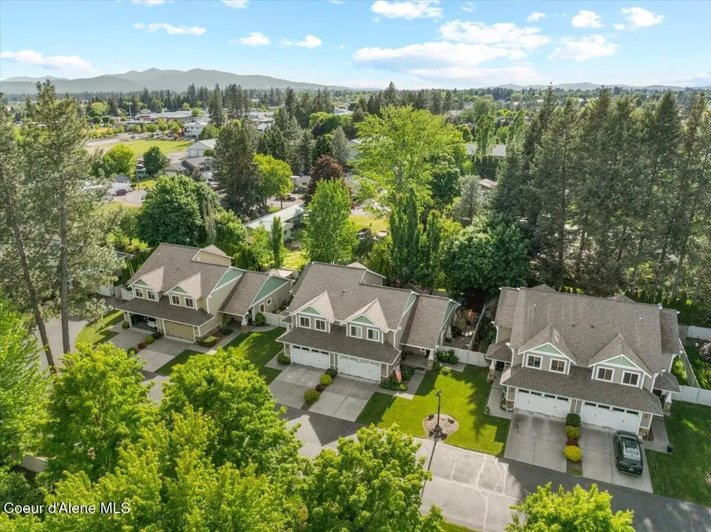 9091 N Piper Court Hayden ID 83835