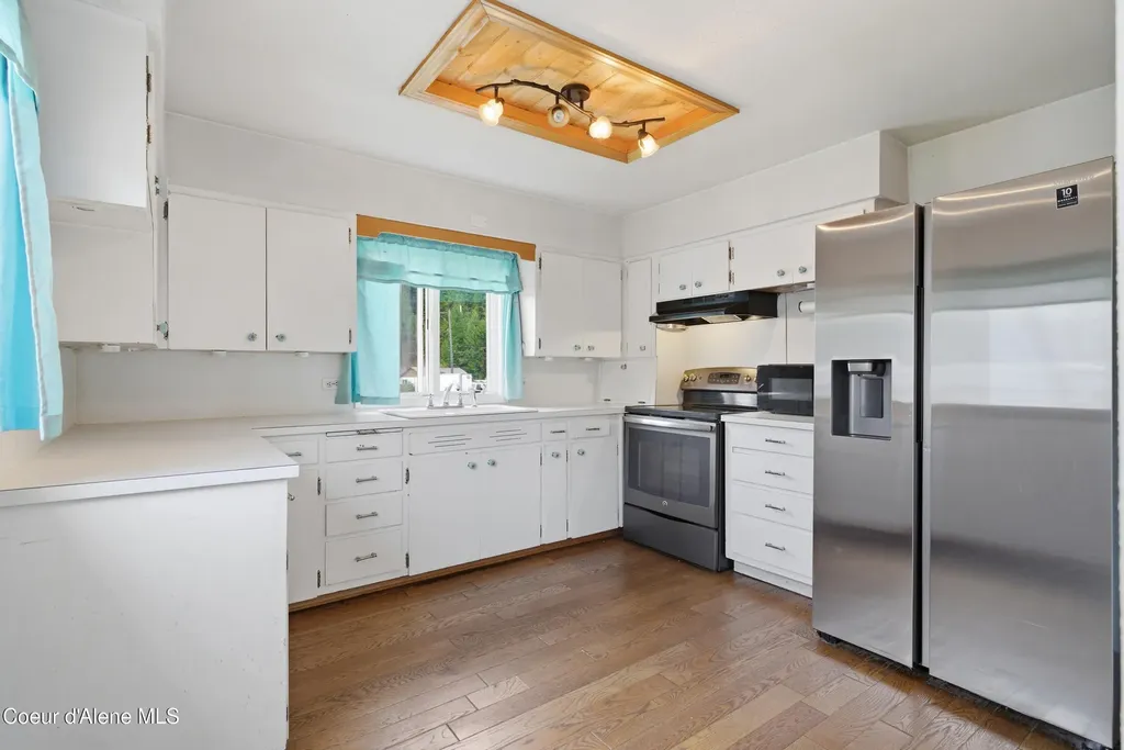 516 West Fork Pine Creek Road Pinehurst ID 83850