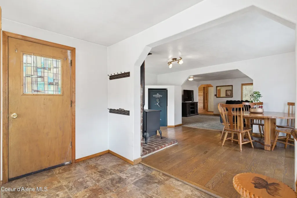 516 West Fork Pine Creek Road Pinehurst ID 83850