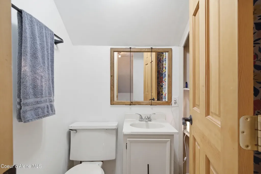 516 West Fork Pine Creek Road Pinehurst ID 83850