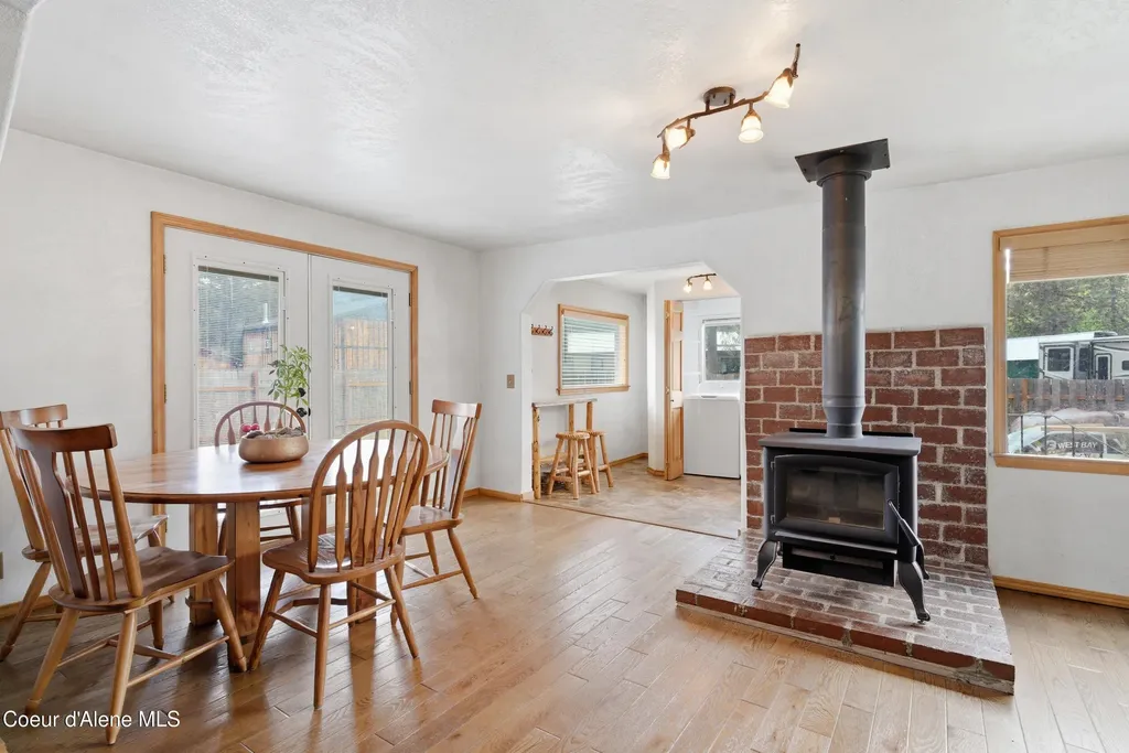 516 West Fork Pine Creek Road Pinehurst ID 83850
