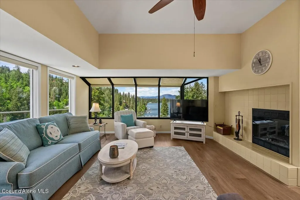 3570 E Tobler Road Hayden ID 83835