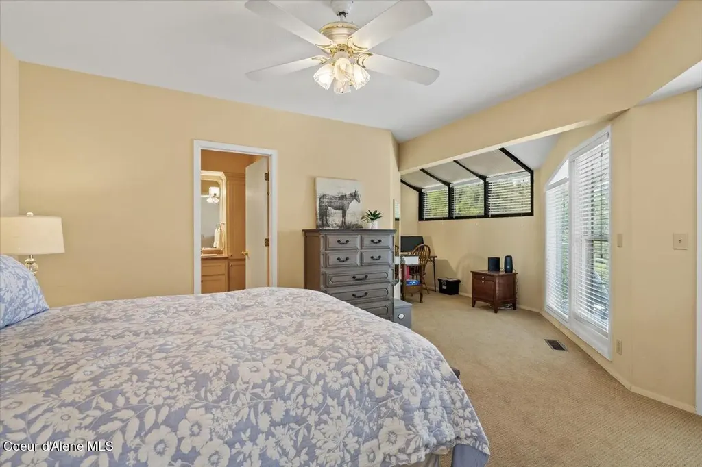 3570 E Tobler Road Hayden ID 83835