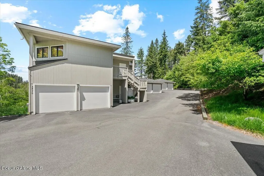 3570 E Tobler Road Hayden ID 83835