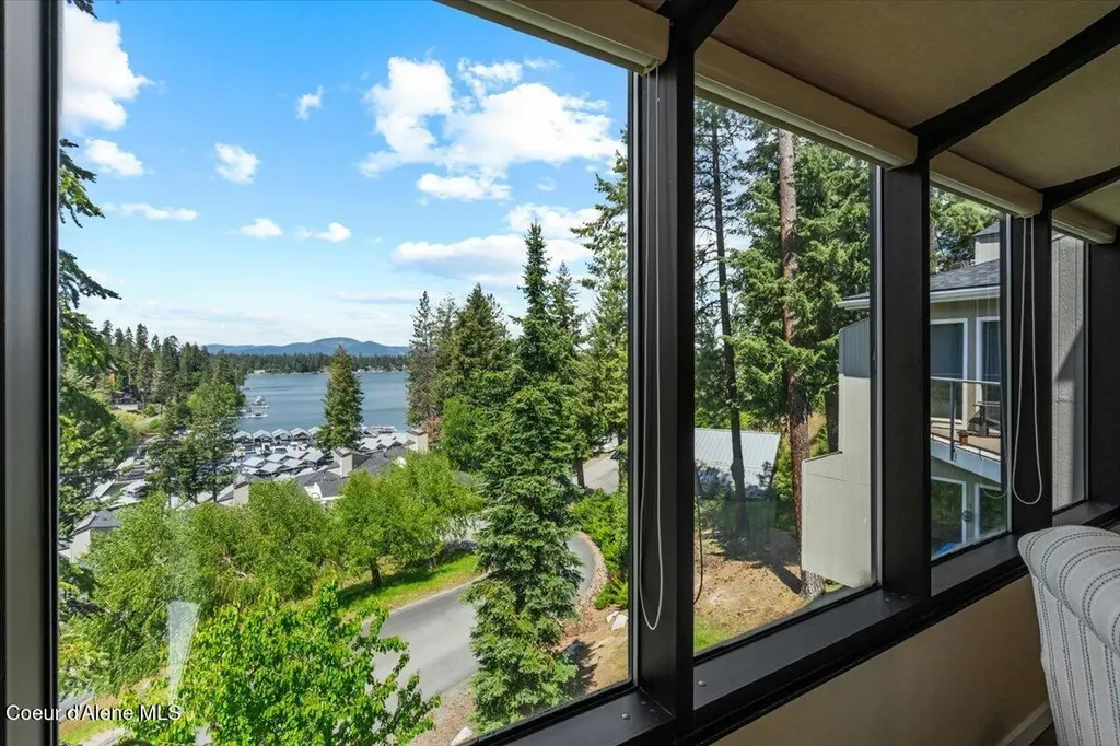 3570 E Tobler Road Hayden ID 83835